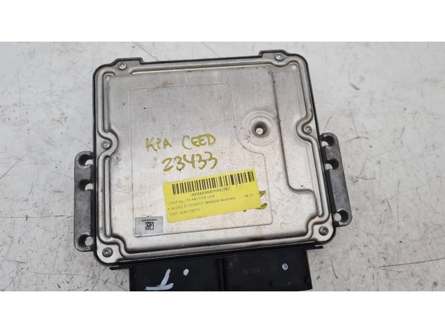 Блок управления двигателя 0281032119, 391402A890   KIA Ceed