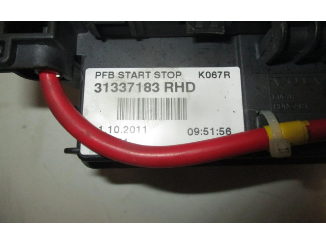 Блок предохранителей  31337183, 30659092   Volvo S80    