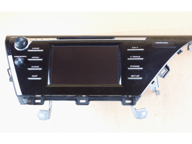 Pojistková skříňka Радио/ проигрыватель / навигация 8614033C80 Toyota Camry VIII XV70 2019