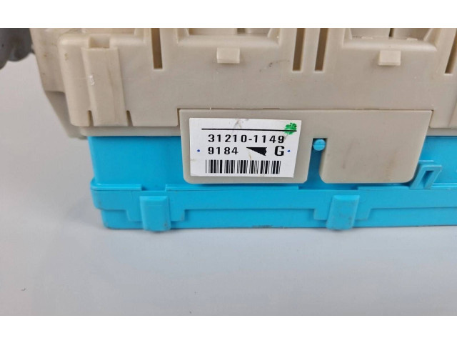 Блок предохранителей MR587655 Mitsubishi Grandis