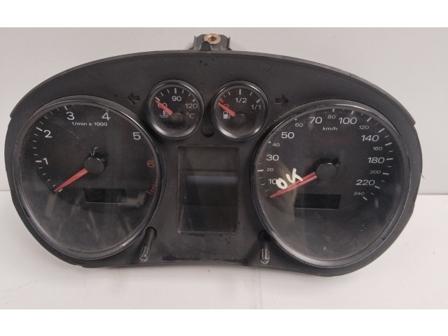 Панель приборов 8Z0920900A Audi A2