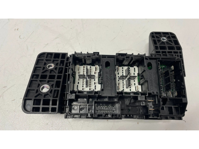 Pojistková skříňka 68467641AA Dodge RAM 2020