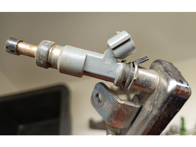 Vstřikovač 226043007 Subaru Outback (BS)