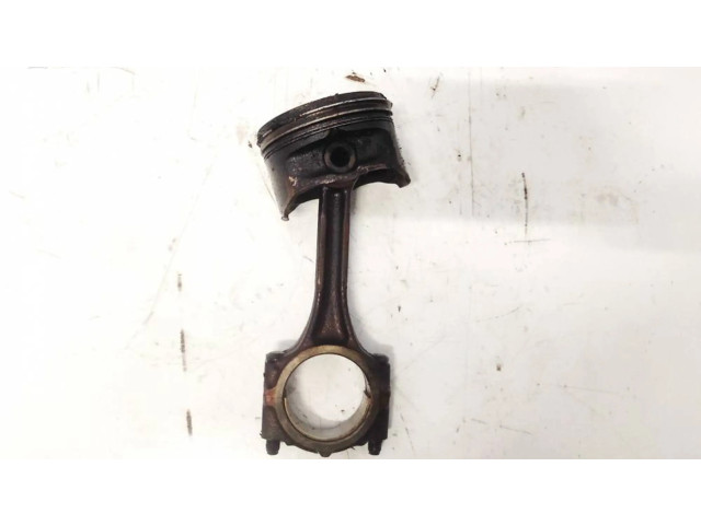 Píst    Hyundai Accent  pro benzínový motor 1.3  