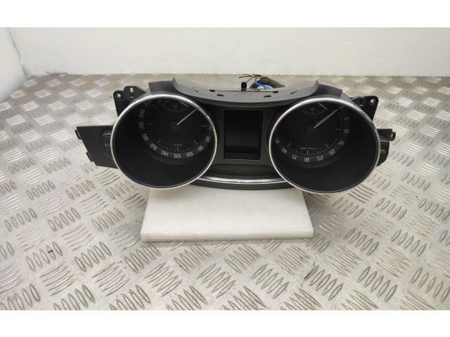 Панель приборов 3T1920841E   Skoda Superb B6 (3T)       