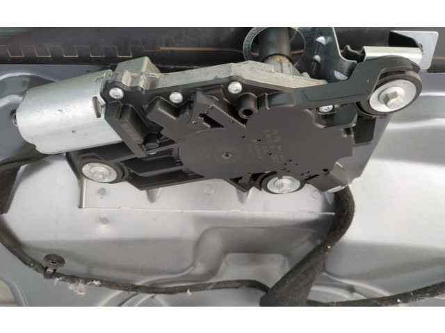 Моторчик заднего дворника 0390201210 Volvo V50