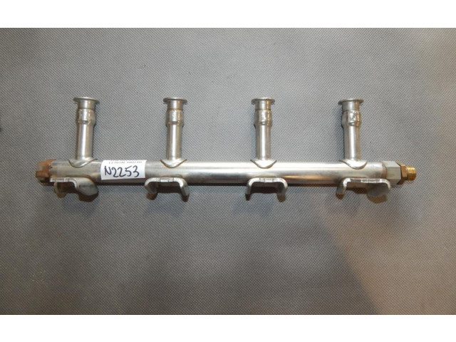 Vstřikovací lišta 03F133320C Audi A3 S3 8P