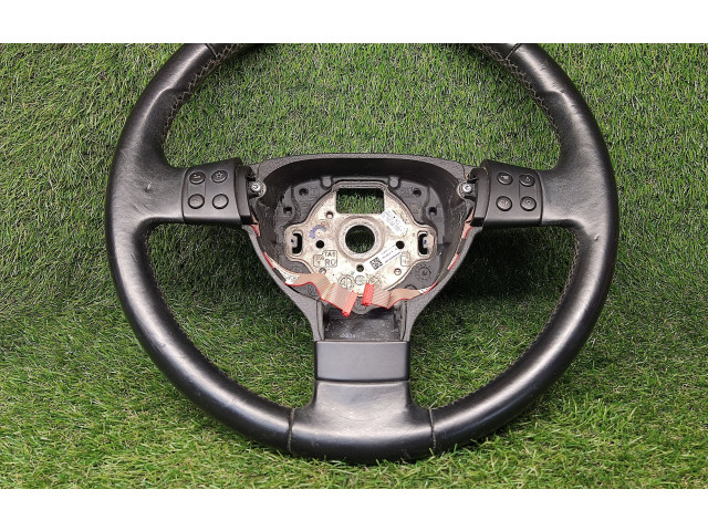 Volant Volkswagen Tiguan 2010 1Q0419091