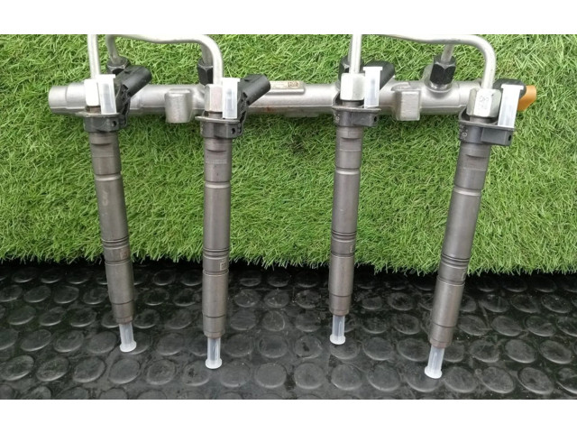 Vstřikovací lišta Audi A8 S8 D5