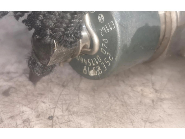 Форсунка 8658352 Volvo S60