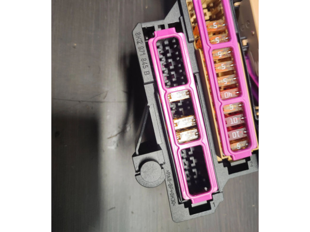 Блок предохранителей 8K2971845B Audi A5 8T 8F