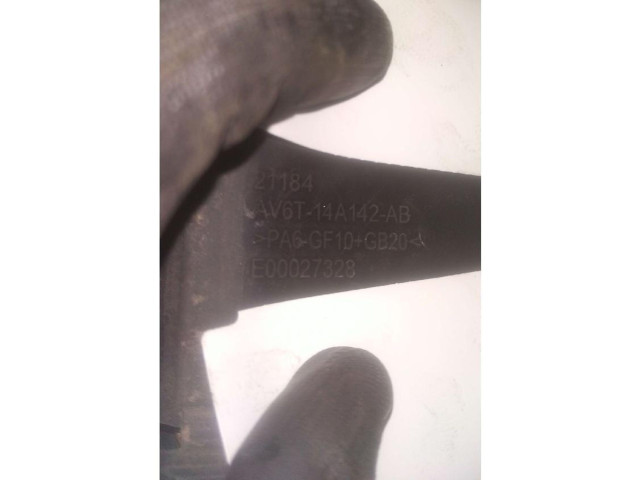   Pojistková skříňka    Ford C-MAX II 2010