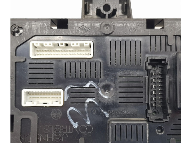 Другие приборы 8200383473, 216777365F Renault Clio III