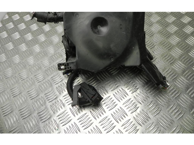 Блок предохранителей 8266205150, K801 Toyota Avensis T270