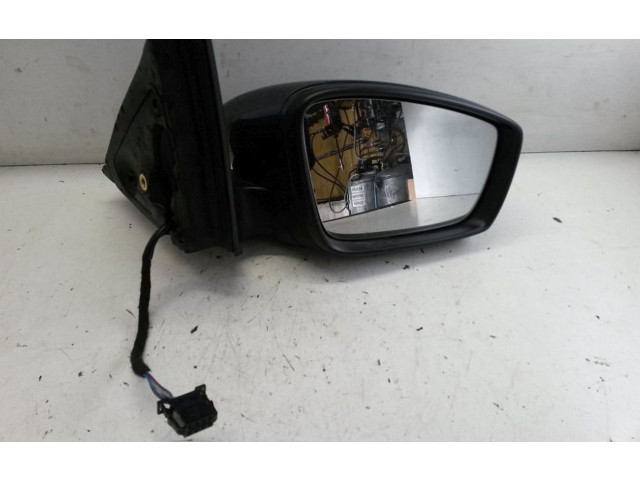 Зеркало электрическое Skoda Fabia Mk3 (NJ) 2015 - 2021 года