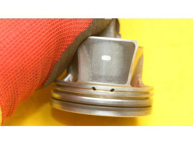  Поршень с шатуном  7289  Renault Clio IV  