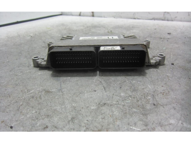 Блок управления двигателем Блок управления 96983177 Chevrolet Astra