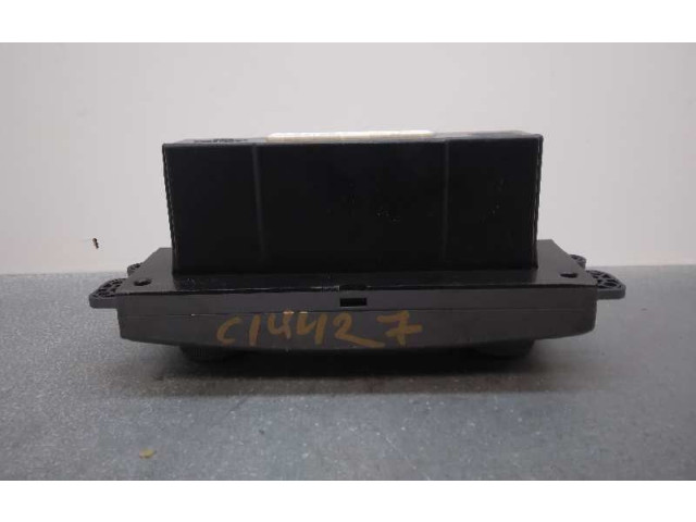 Блок управления климат-контролем 972503E260 KIA Sorento