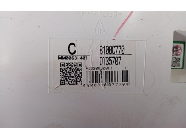 Панель приборов 8100C770 Mitsubishi L200