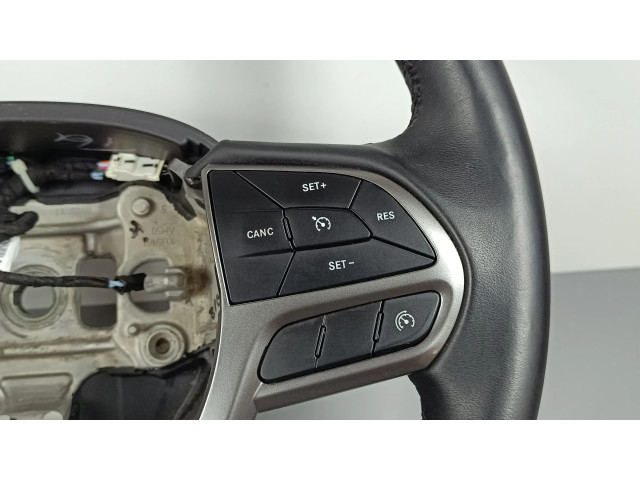 Руль Jeep Cherokee  2013-2020 года       