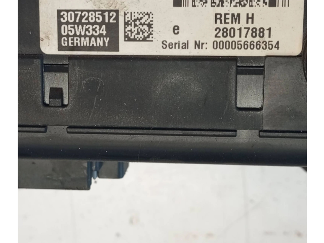 Блок предохранителей 30728512, 05W334   Volvo XC90    