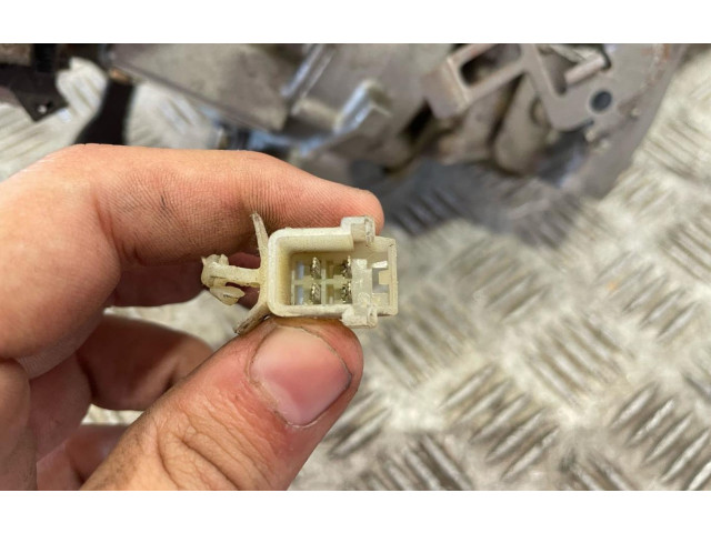 Руль Renault Clio II  2001 - 2005 года 7700437049      