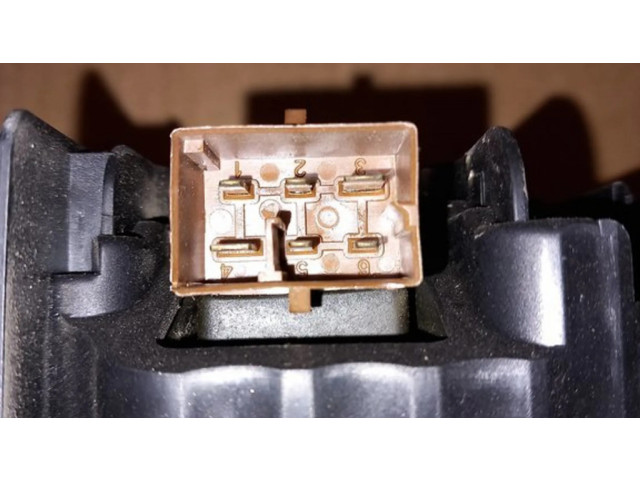 Вентилятор печки    8E1820021B, 01305508100   Audi A4 S4 B6 8E 8H