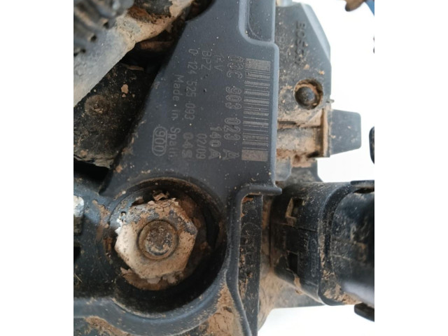 Генератор 03C903023A Volkswagen Golf VI