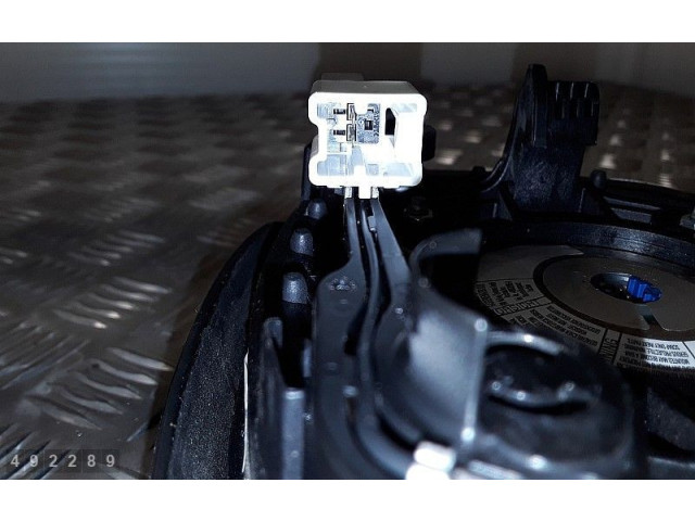 Подушка безопасности водителя 985103942R   Renault Trafic III (X82)