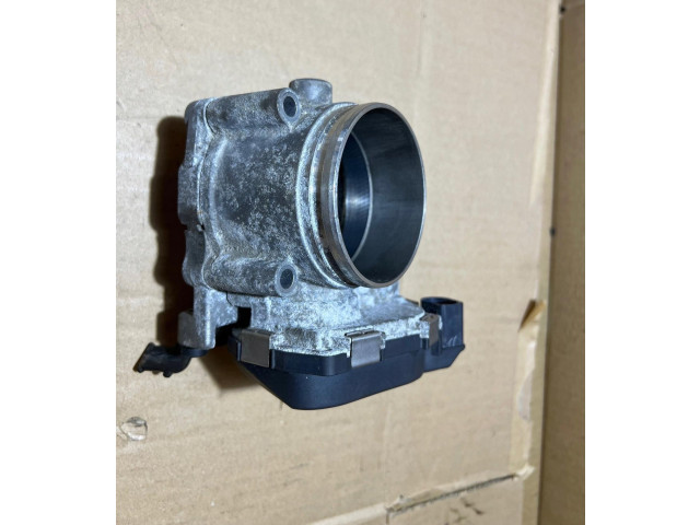 Vstřikovací lišta Audi A8 S8 D4 4H