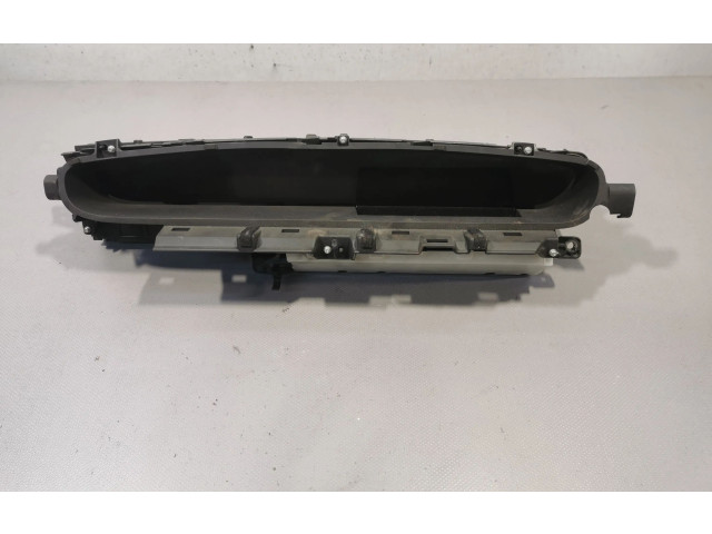 Přístrojová deska Toyota Prius (XW30) 2014 8380047B10