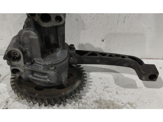 Čerpadlo oleje    Volkswagen Transporter - Caravelle T5   