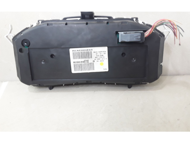 Přístrojová deska Renault Megane II 2005 8200399700D