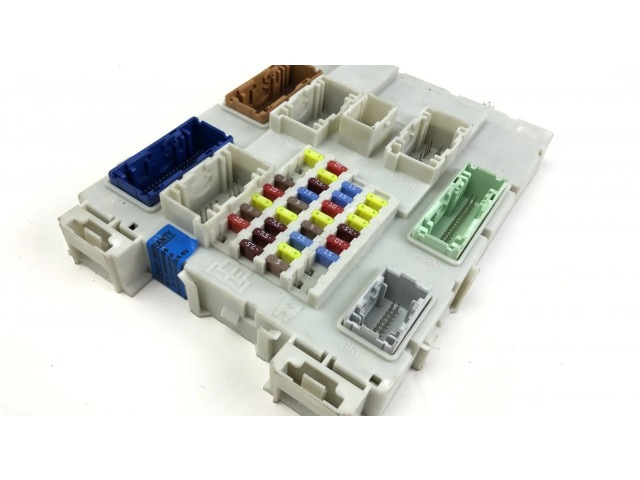 Pojistková skříňka 2443670, 1744452 Ford Kuga II 2017