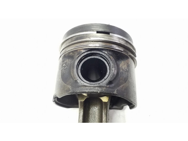  Поршень с шатуном    BMW 7 E65 E66 для дизельного двигателя 3.0