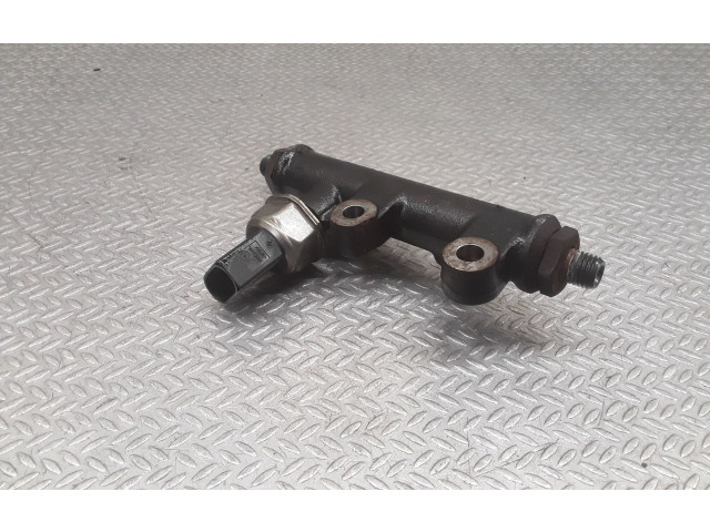 Топливная рампа 4R8Q9C066AE, 5WS40128 Jaguar XF X250