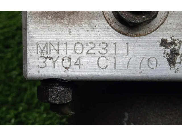 Блок АБС Mitsubishi Outlander 2001 - 2007 года