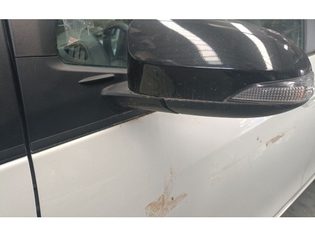 Zpětné zrcátko Toyota Yaris 2016