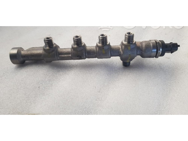 Топливная рампа 0445214192   Alfa Romeo Giulietta   для двигателя 940A3000