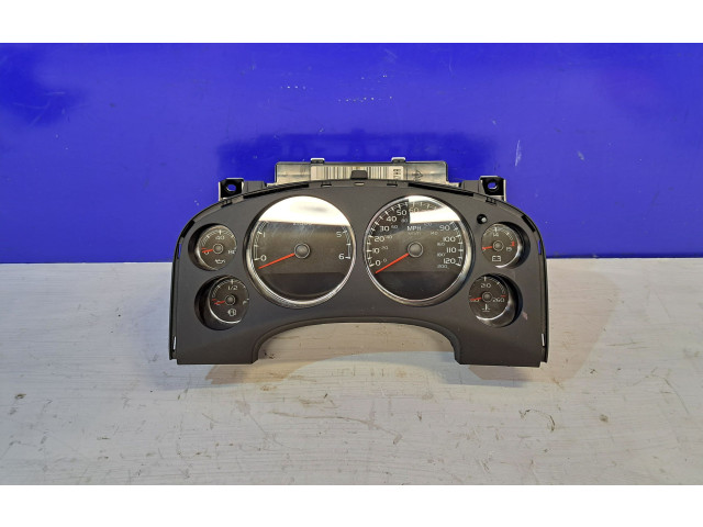 Панель приборов 28048855   Chevrolet Tahoe       