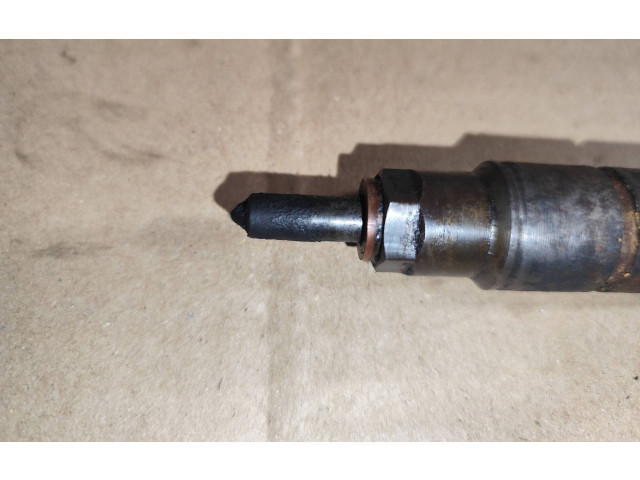 Форсунка 028130202p    Audi A3 S3 8L   