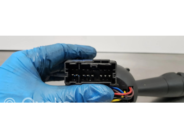 Включатель регулировки освещения панели