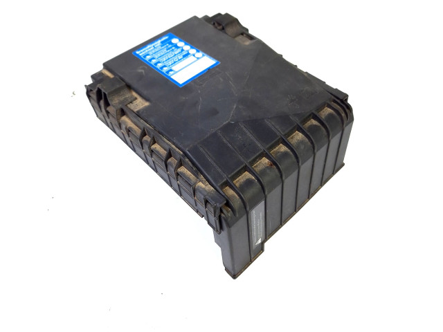   Pojistková skříňka 1K0937820D, 1K0937820D   Volkswagen Tiguan 2010