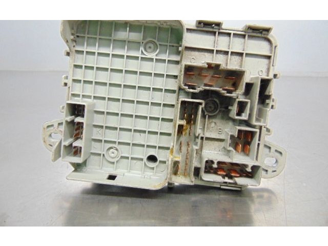 Блок предохранителей    Rover 25    