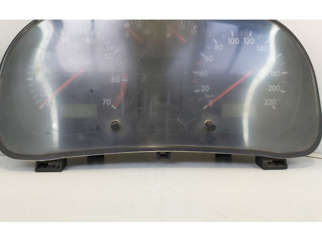 Панель приборов 88311282 Volkswagen Golf IV