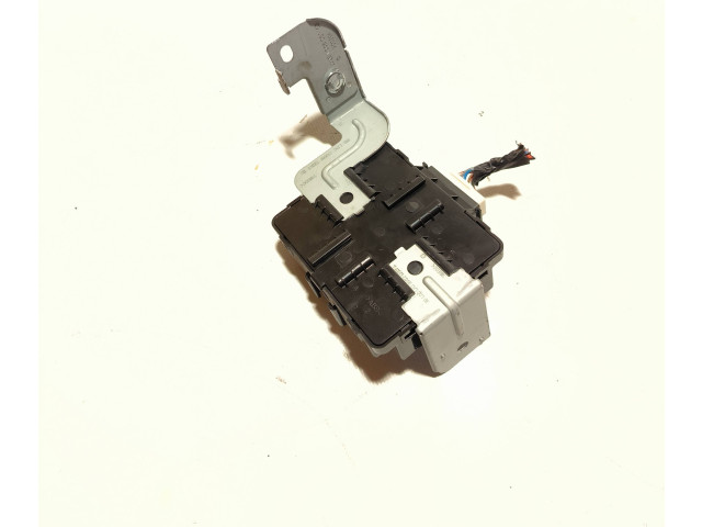 Блок управления 95300M6000, 4E78J11000   KIA Ceed