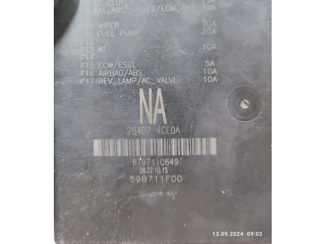 Pojistková skříňka 284B74CE0A Nissan X-Trail T32 2016