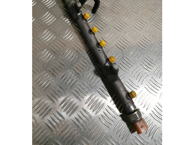 Топливная рампа 03L130089B   Skoda Fabia Mk2 (5J)  