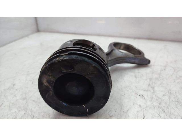 Píst Land Rover Range Rover L322 pro naftový motor 3.0