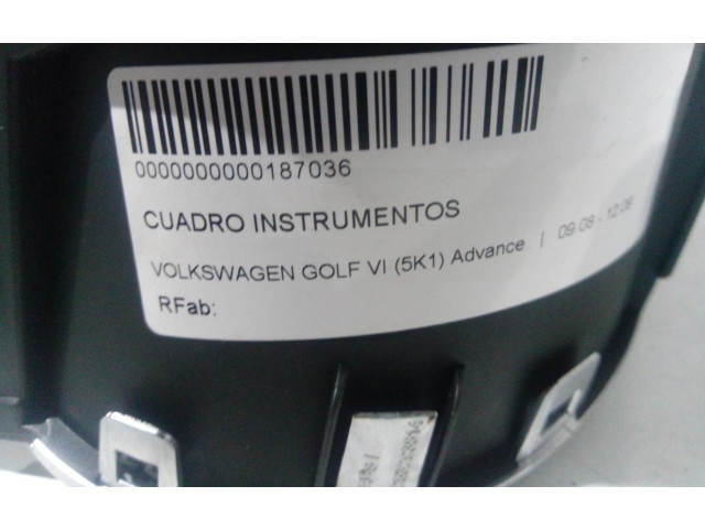 Панель приборов 5K0920870C Volkswagen Golf VI